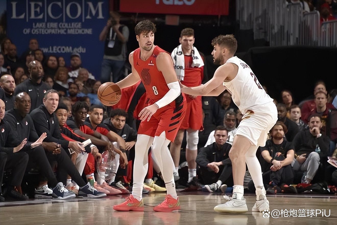 骑士球星延续高效，带领球队向前迈进的简单介绍